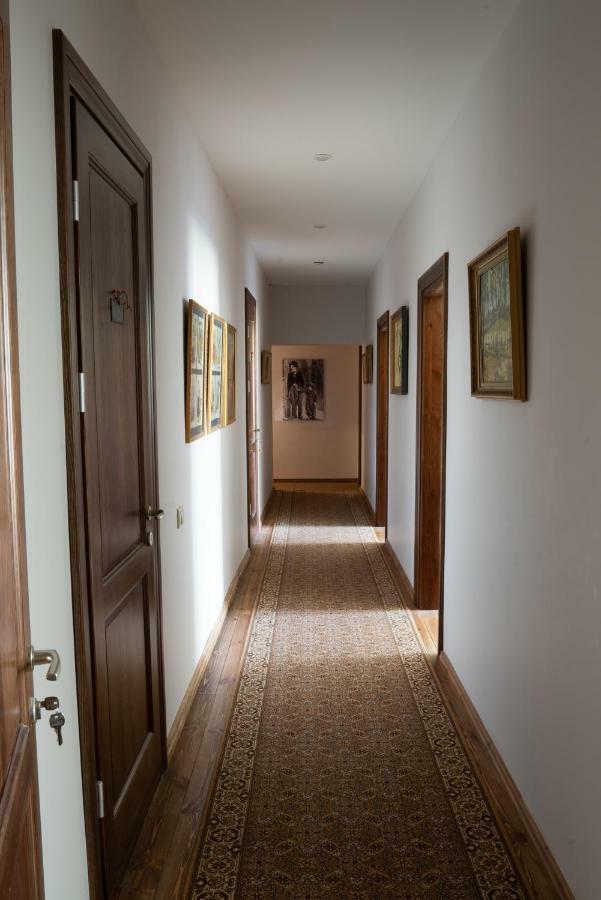 Ferienwohnung Bear Manor Lacu Muizina Pāle Exterior foto